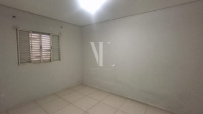 CASA com 02 quartos para VENDA Vila Insdustrial - Bauru-SP