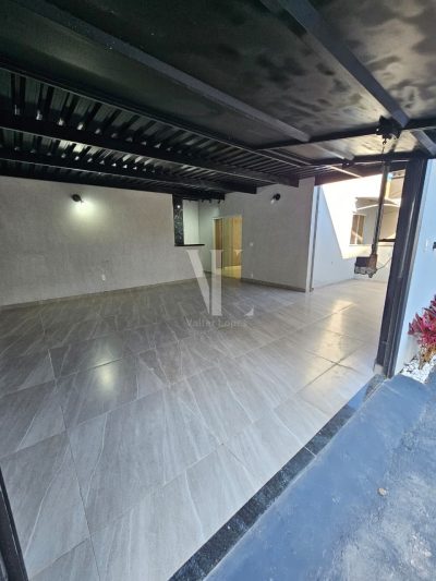 CASA 3 DORMITORIOS COM SUÍTE - VENDA  VILA SÃO FRANCISCO BAURU.