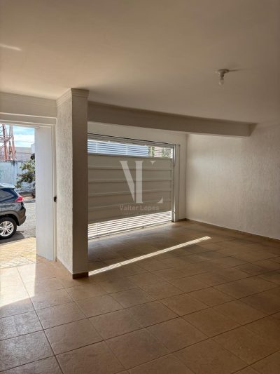 CASA 3 QUARTOS SENDO UMA SUITE PROX A APAE BAURU